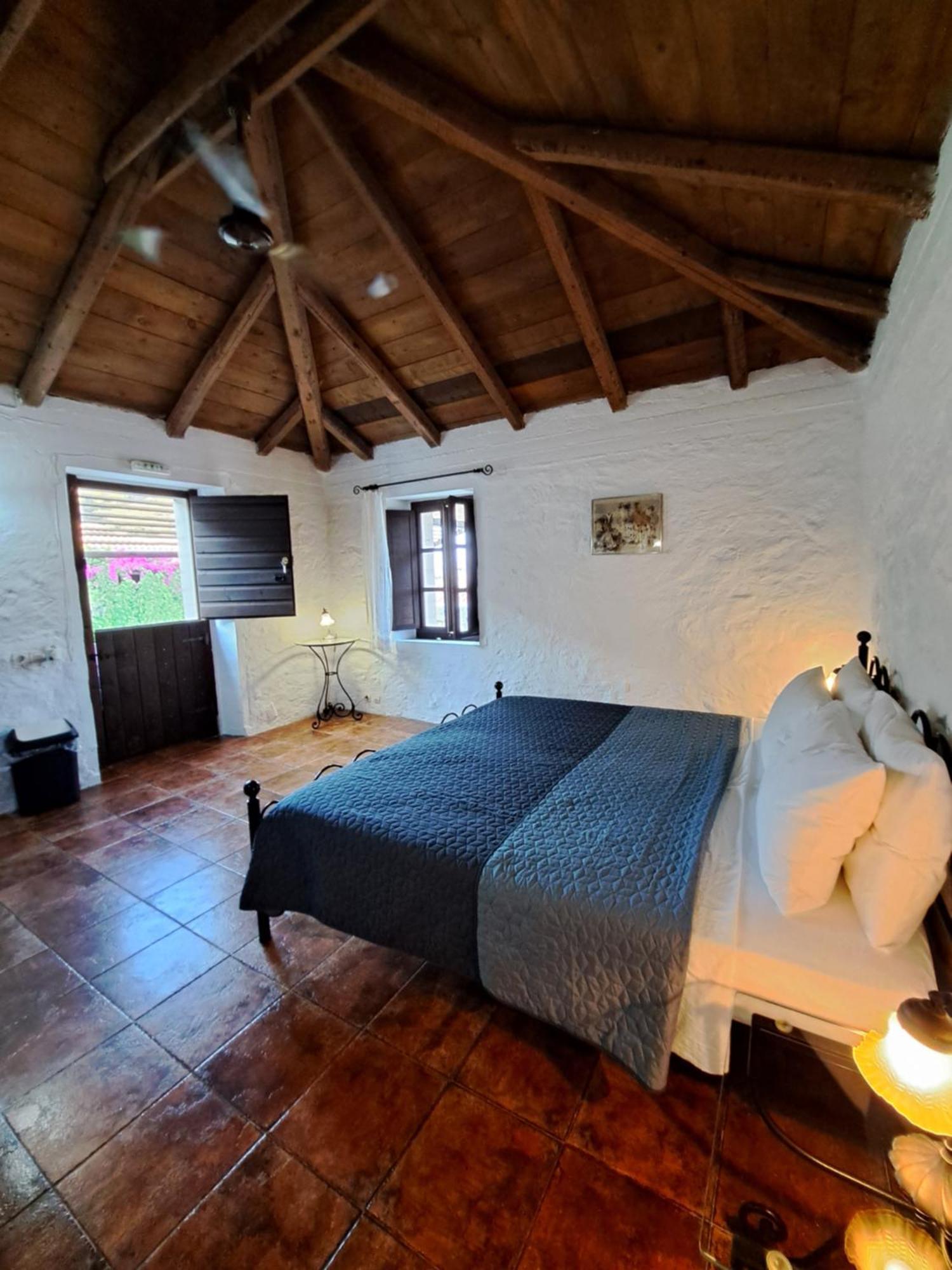 Tsivouli Accommodation Lithakia  外观 照片