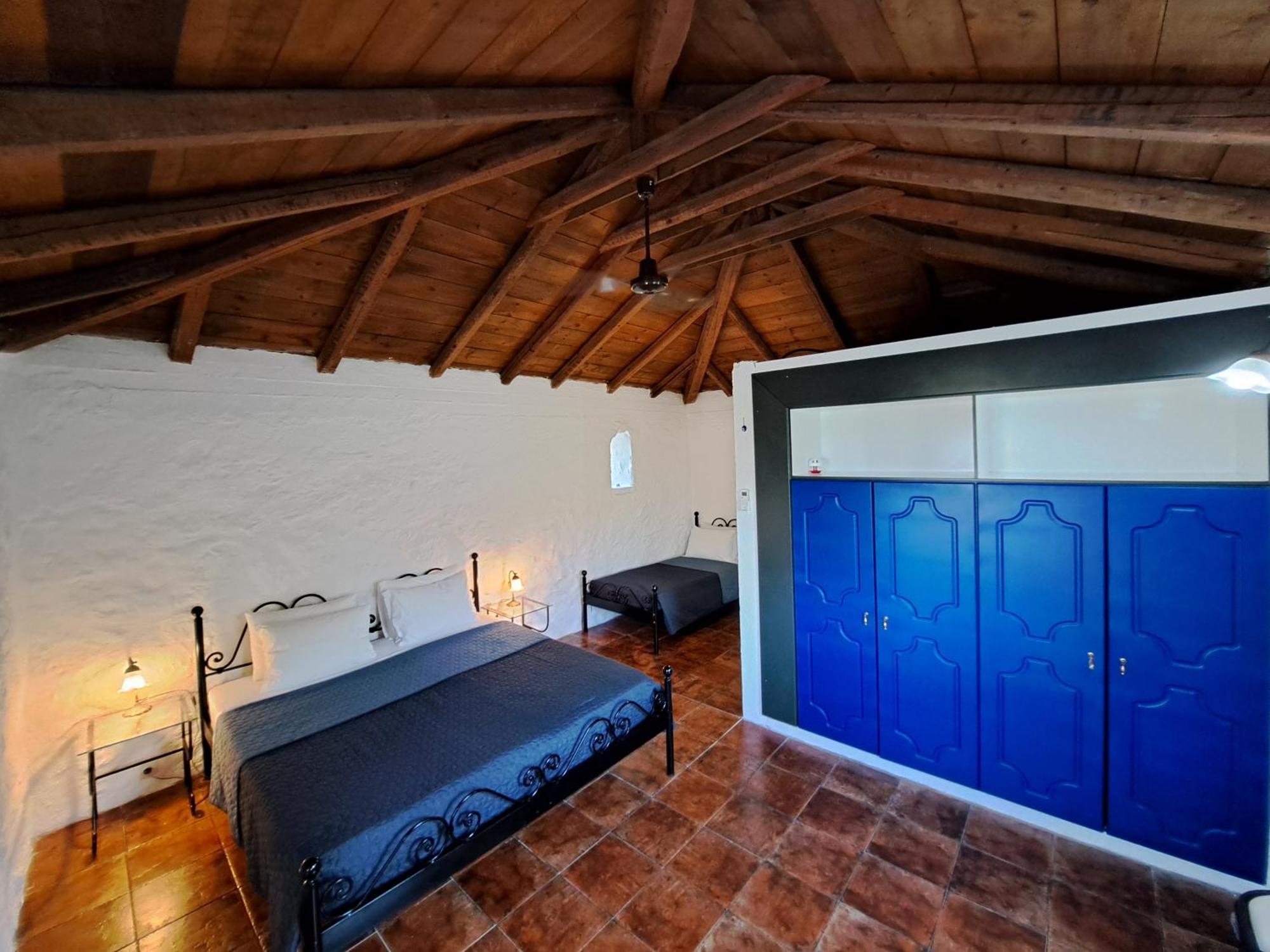 Tsivouli Accommodation Lithakia  外观 照片