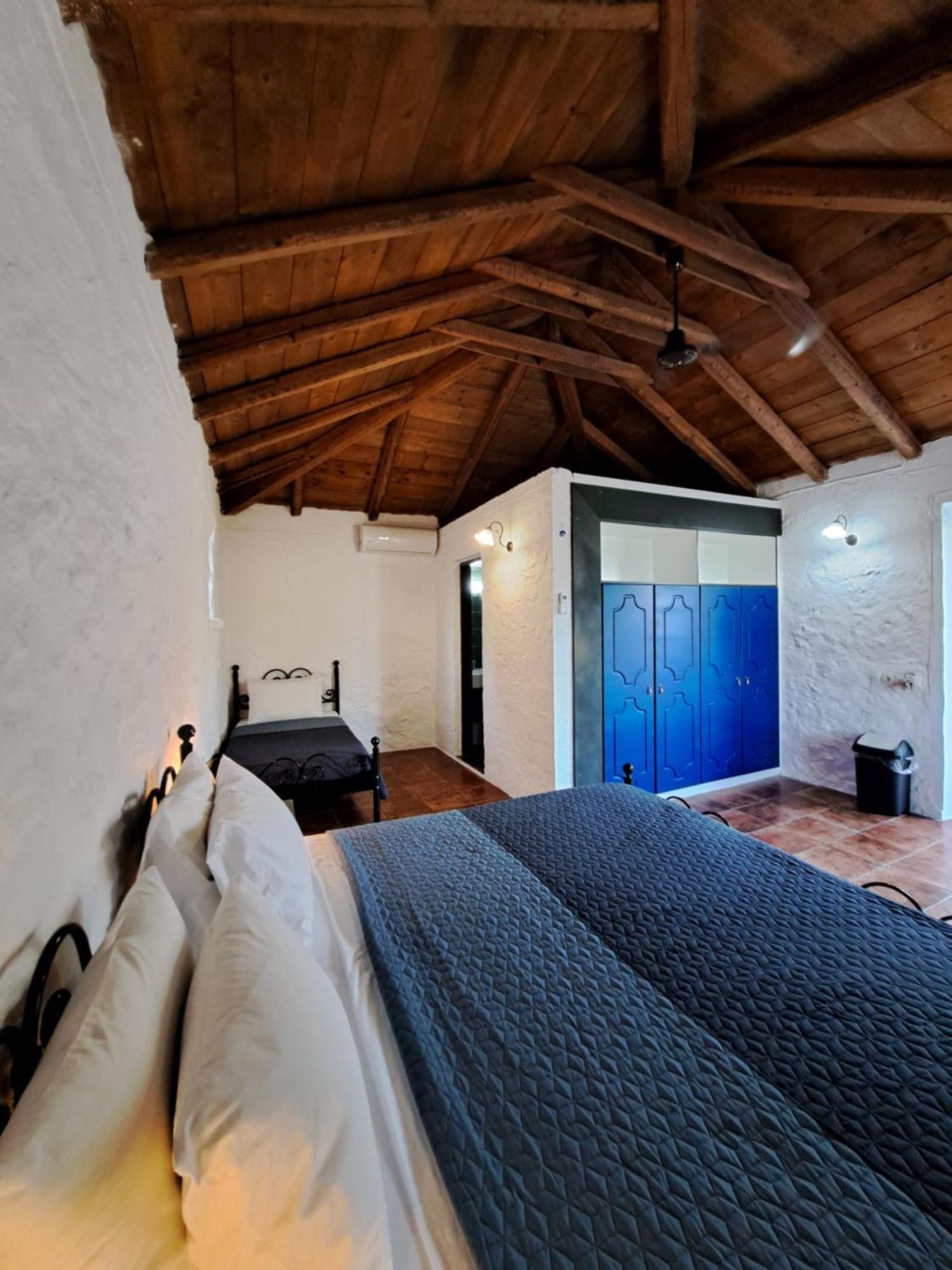 Tsivouli Accommodation Lithakia  外观 照片
